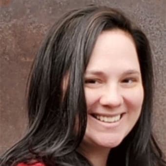 Dr. Courtney Scholz Dr. Courtney Scholz