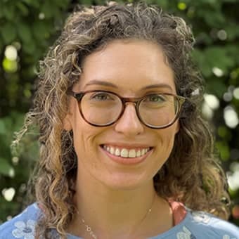 Dr. Julie Corral Dr. Julie Corral